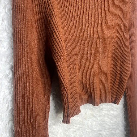 NWT Cider cropped ribbed sweater with collar and v neck - Picture 4 of 4